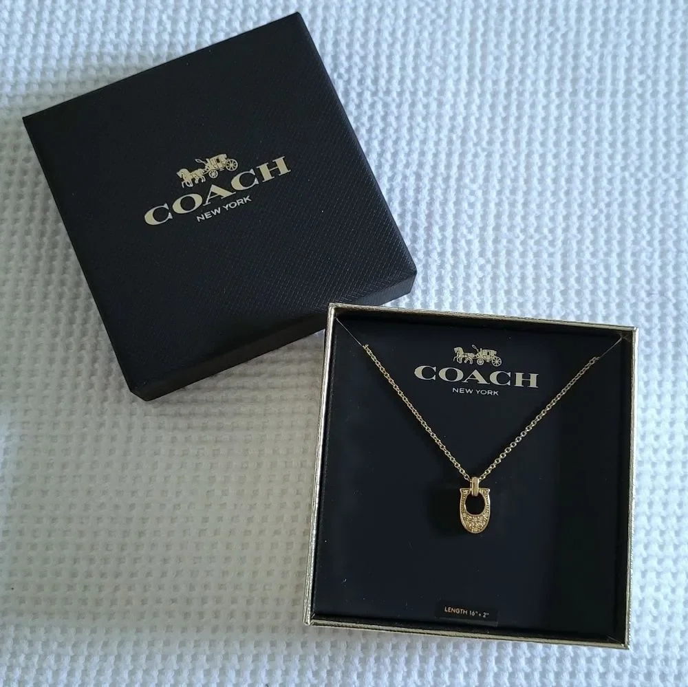 Coach Gold💛 Signature🖋 C Pendant Necklace - NIB